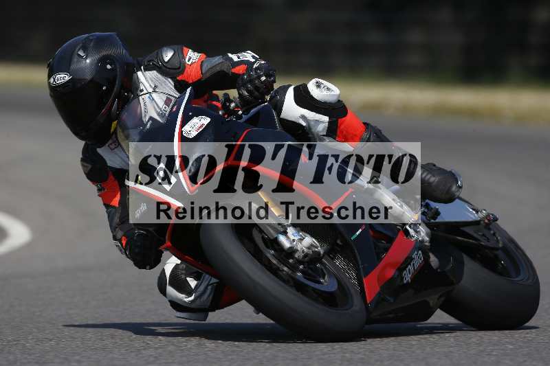 /Archiv-2023/28 05.06.2023 Moto Club Anneau du Rhin/rouge-expert/9